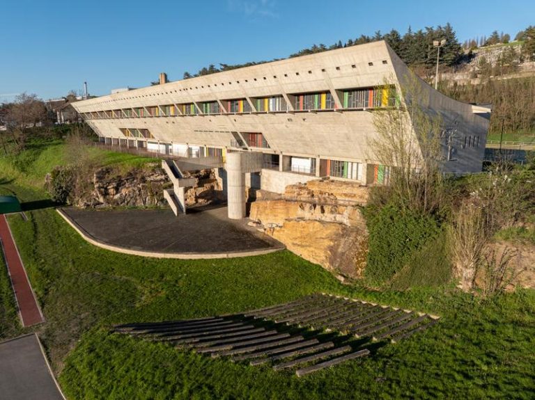 Visites guidées maison de la culture et église firminy