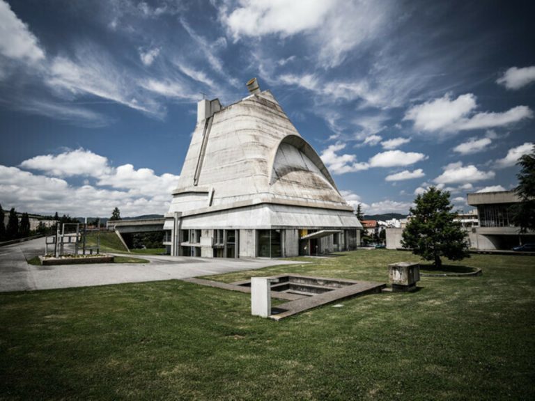 Journées nationales de l’architecture – eglise saint pierre de le corbusier – firminy