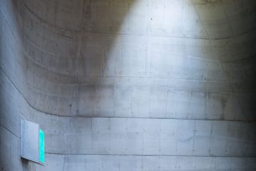 20 ans de l'église saint pierre : conférence "l'église saint pierre de firminy vert : d'un projet d'église paroissiale à une église musée" firminy